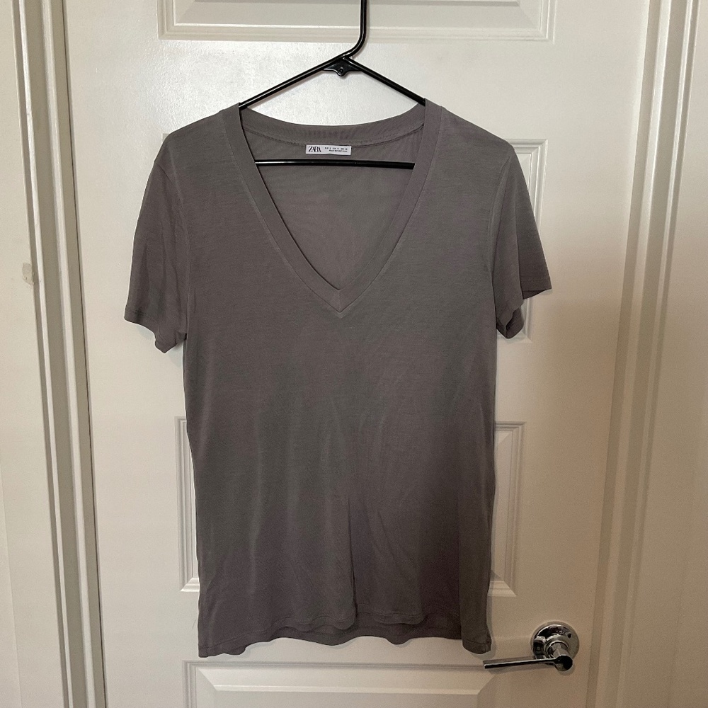 Zara V-Neck Short Sleeve Burnout‎ Tee - Grey - Size Small